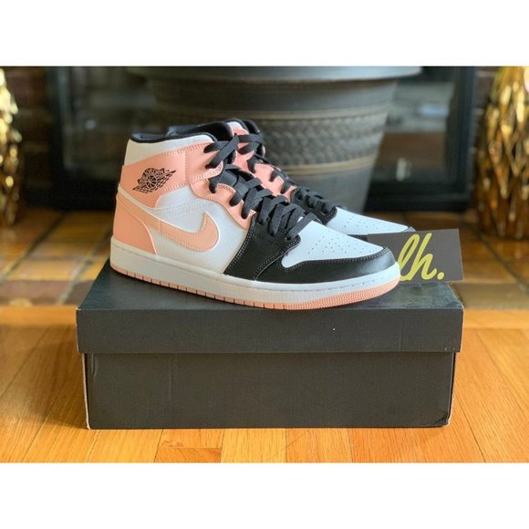 Size 10 Air Jordan 1 Mid "Arctic Orange Black Toe" - Picture 4 of 5